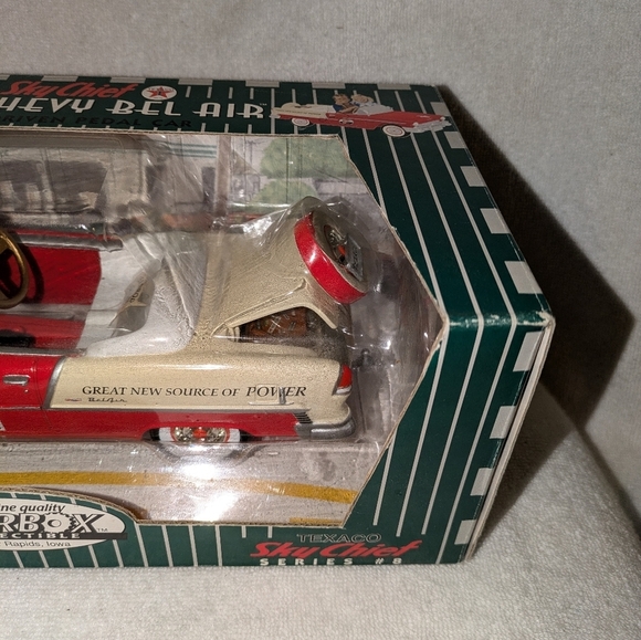 Limited Edition 1955 Chevy Bel Air Model - Picture 4 of 8
